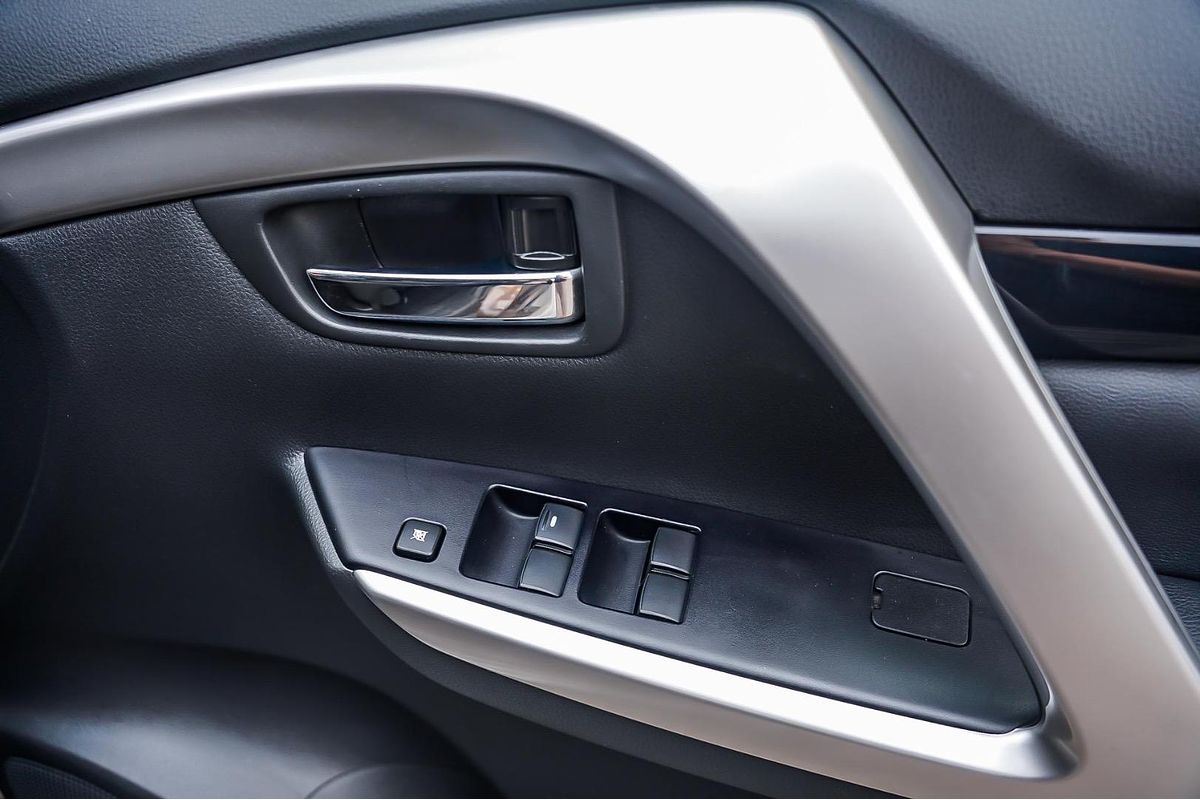 2015 Mitsubishi Pajero Sport Exceed QE