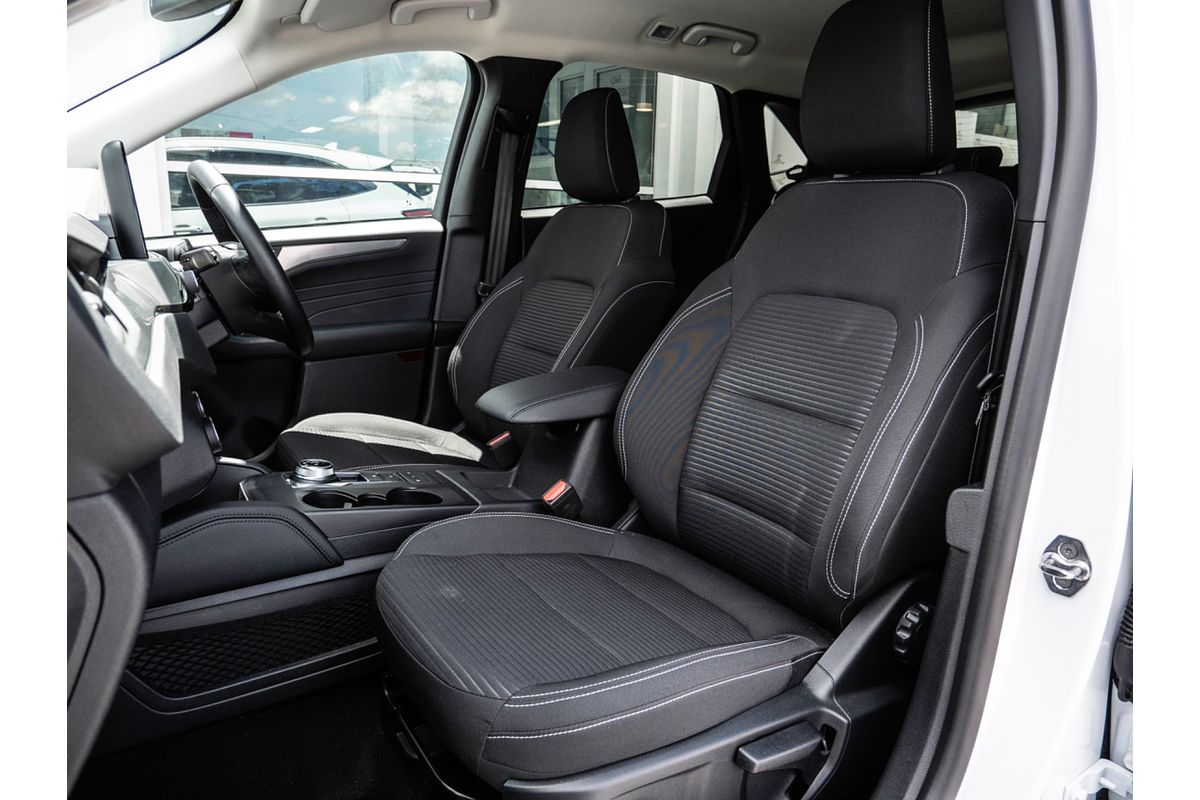 2023 Ford Escape ZH