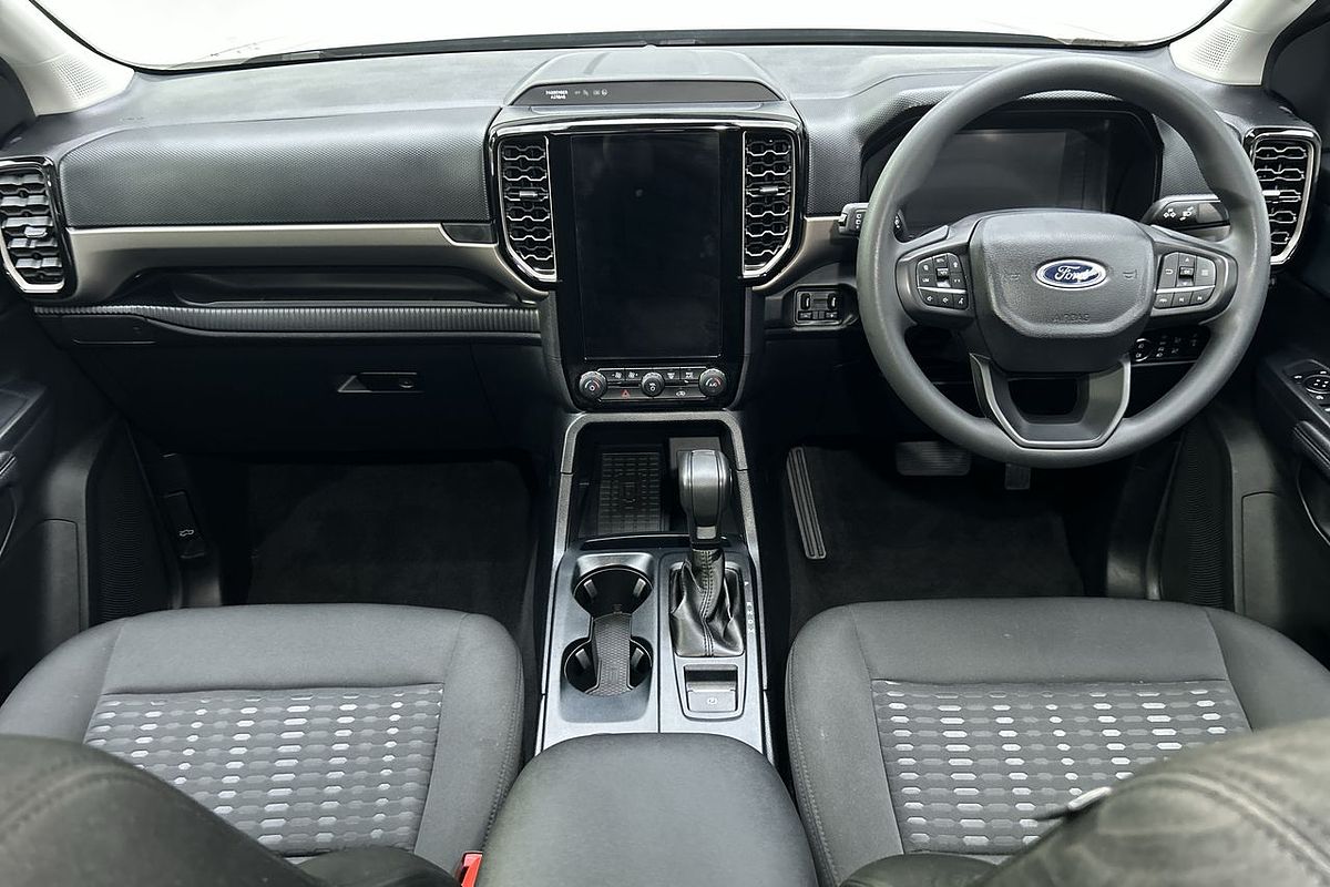 2024 Ford Everest Ambiente 2.0L