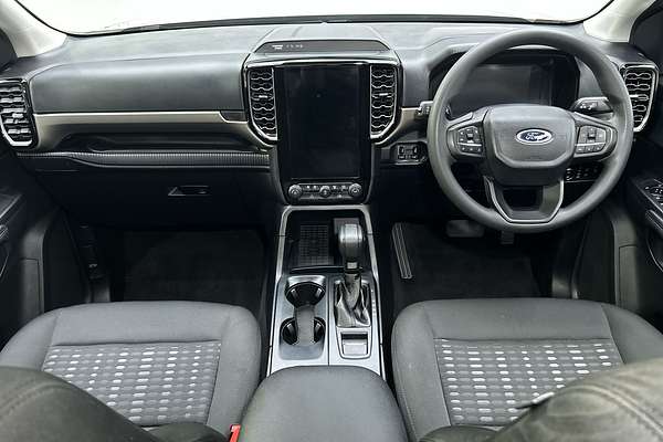 2024 Ford Everest Ambiente 2.0L