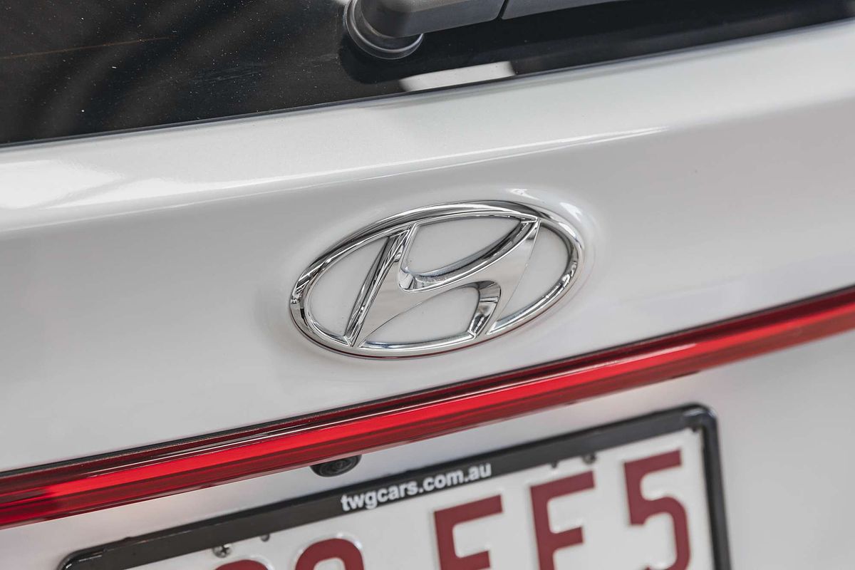 2022 Hyundai Santa Fe Elite TM.V4