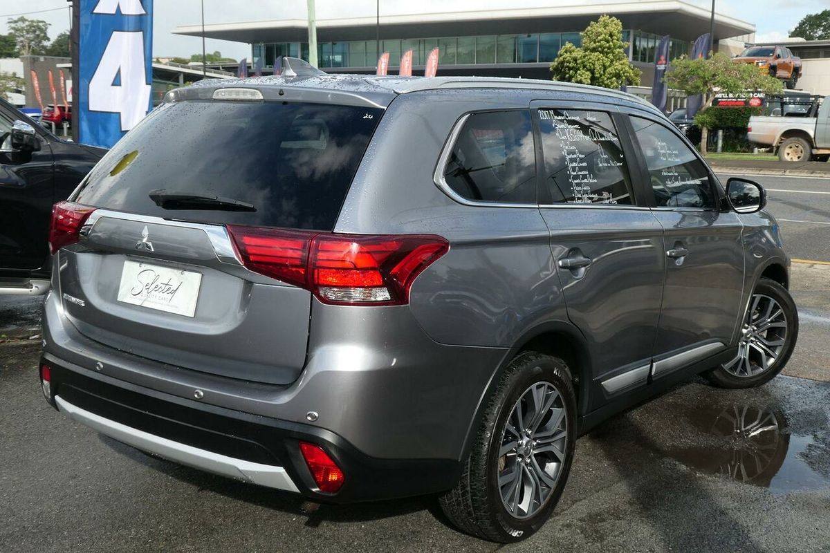 2017 Mitsubishi Outlander LS Safety Pack ZK