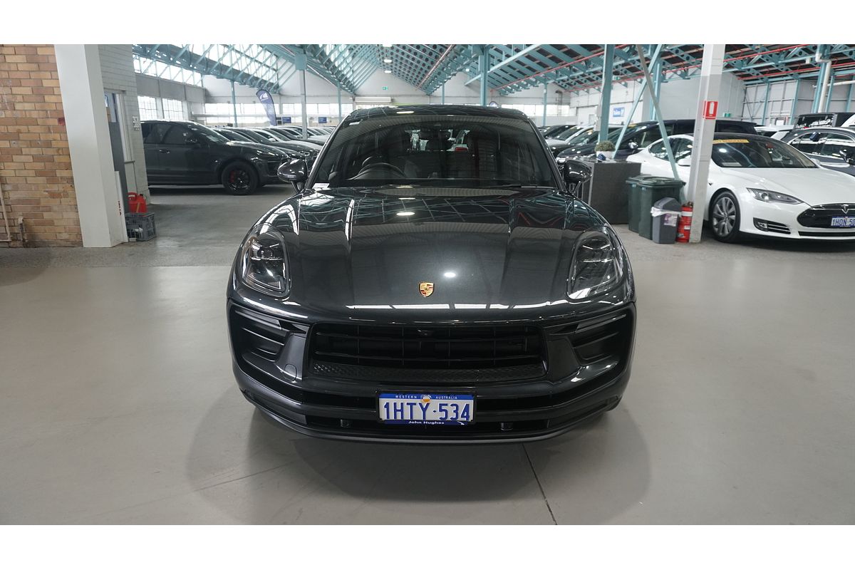 2021 Porsche Macan 95B