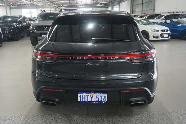 2021 Porsche Macan 95B