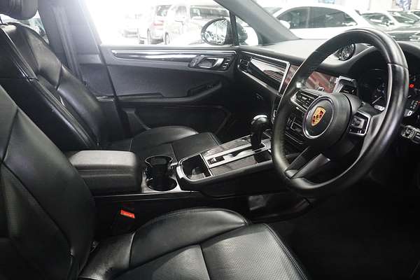 2021 Porsche Macan 95B