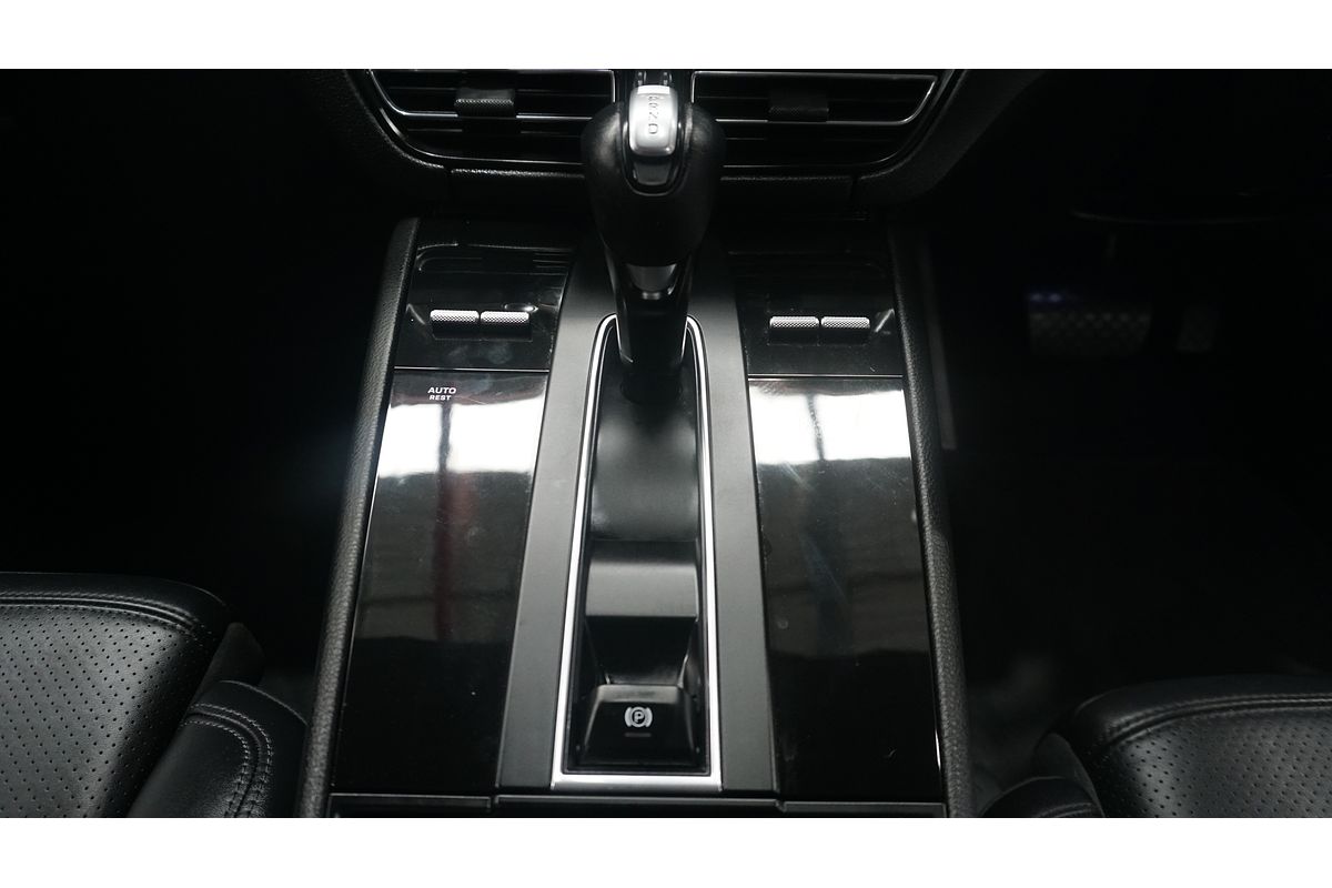 2021 Porsche Macan 95B