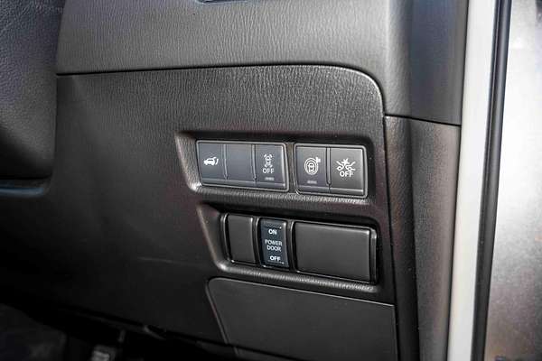 2024 Nissan Patrol Ti-L Y62