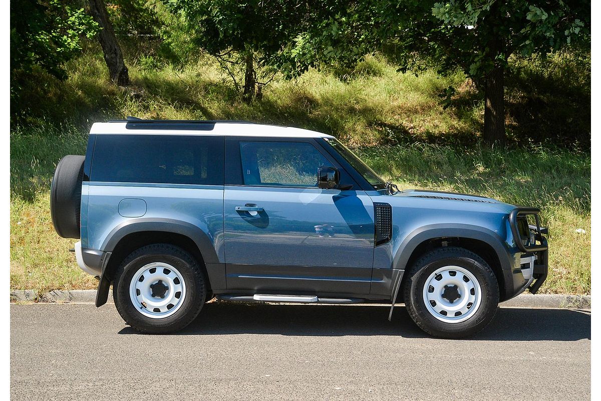 2022 Land Rover Defender 90 P300 L663