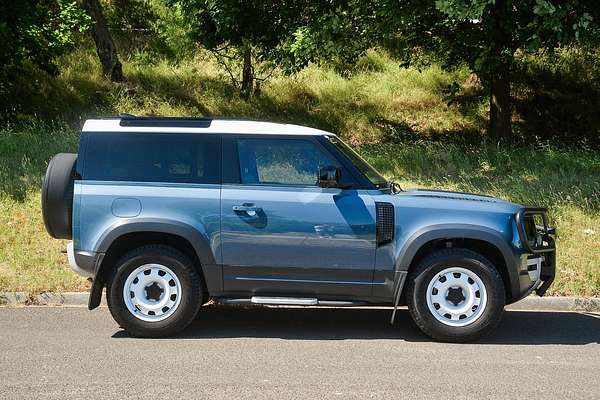 2022 Land Rover Defender 90 P300 L663