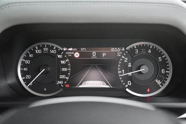 2022 Land Rover Defender 90 P300 L663