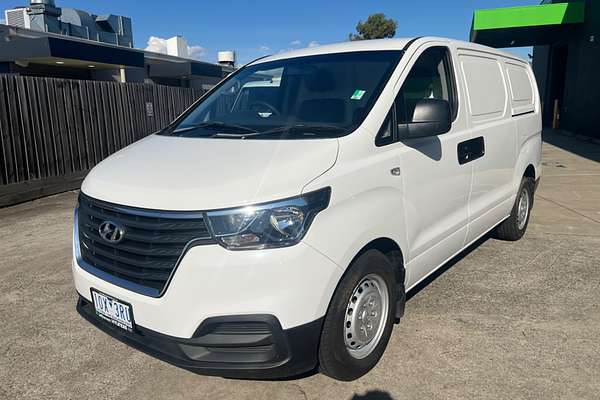 2018 Hyundai iLoad  TQ4