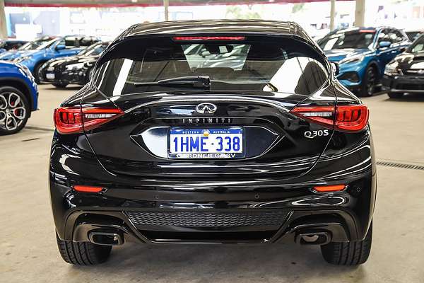 2018 INFINITI Q30 Sport H15