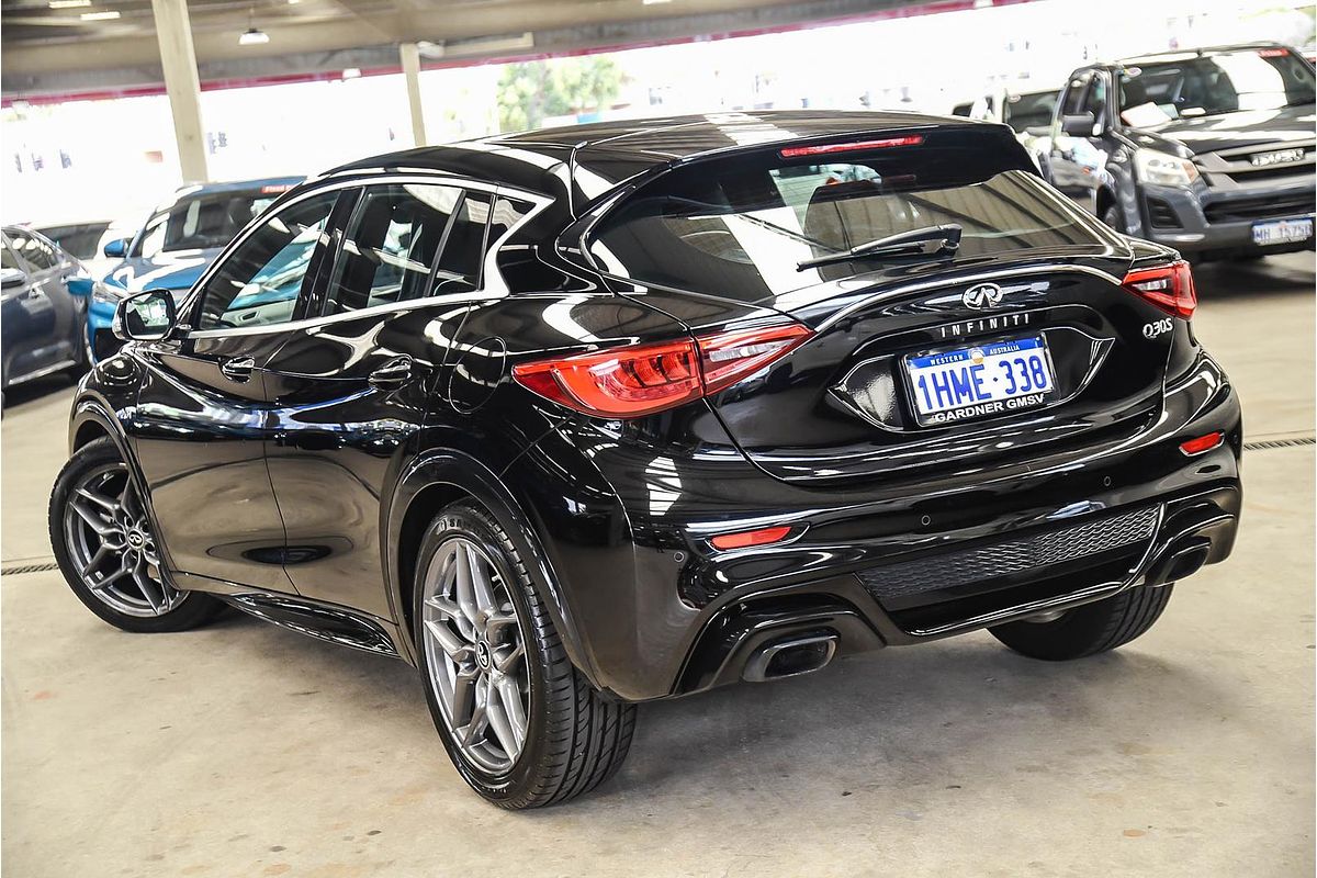 2018 INFINITI Q30 Sport H15