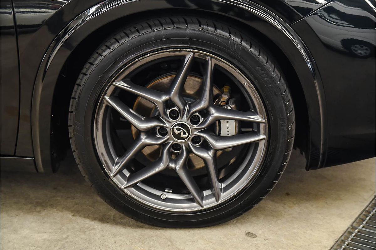 2018 INFINITI Q30 Sport H15