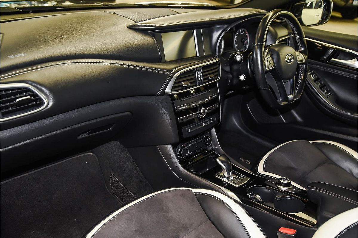 2018 INFINITI Q30 Sport H15