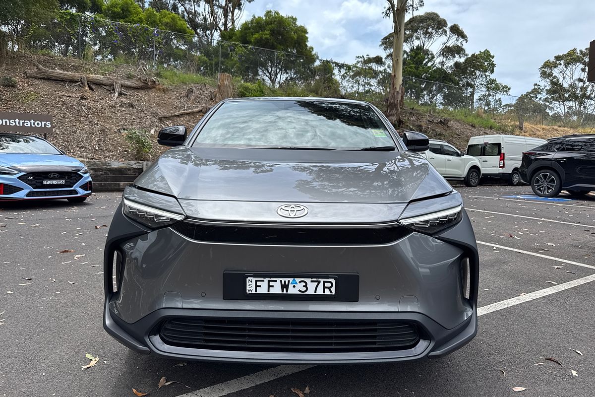 2024 Toyota bZ4X XEAM10R