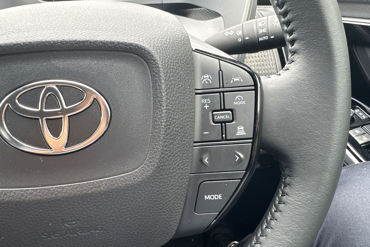 2024 Toyota bZ4X XEAM10R
