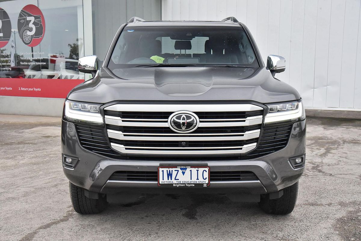 2022 Toyota Landcruiser Sahara FJA300R