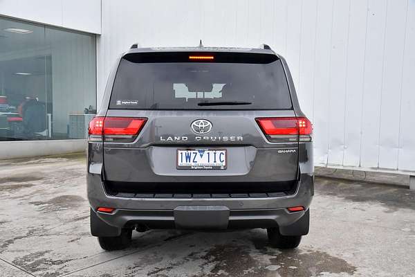 2022 Toyota Landcruiser Sahara FJA300R