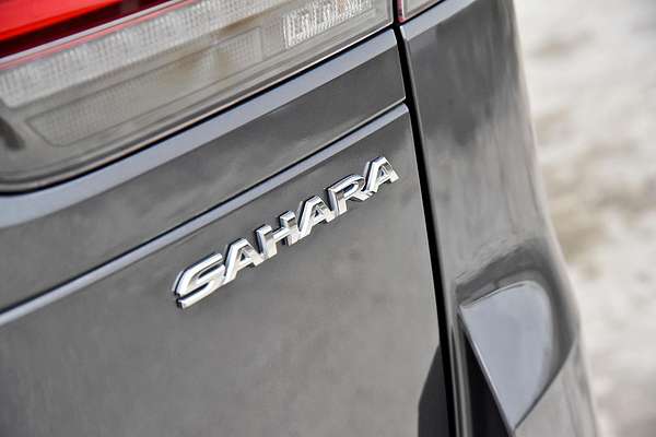 2022 Toyota Landcruiser Sahara FJA300R