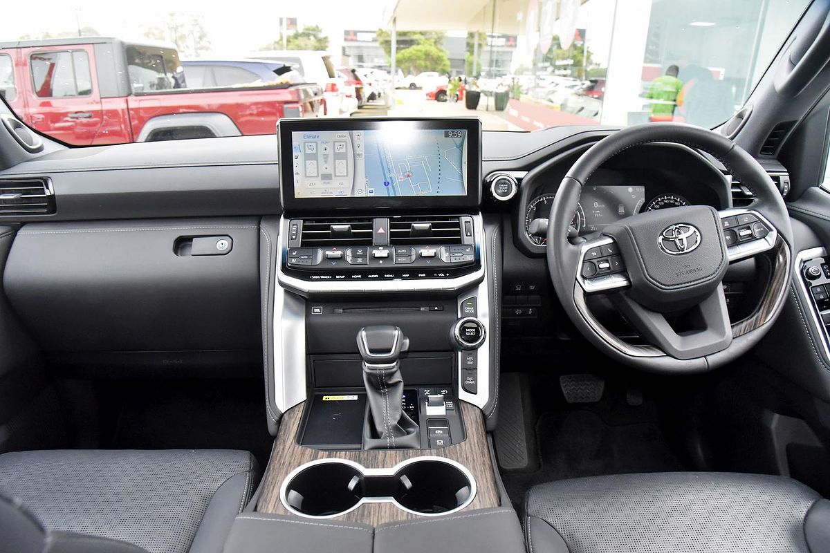 2022 Toyota Landcruiser Sahara FJA300R