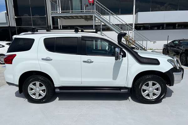 2016 Isuzu MU-X LS-T