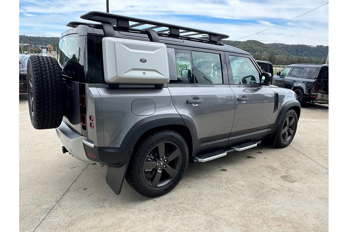 2024 Land Rover Defender 110 P300 S L663