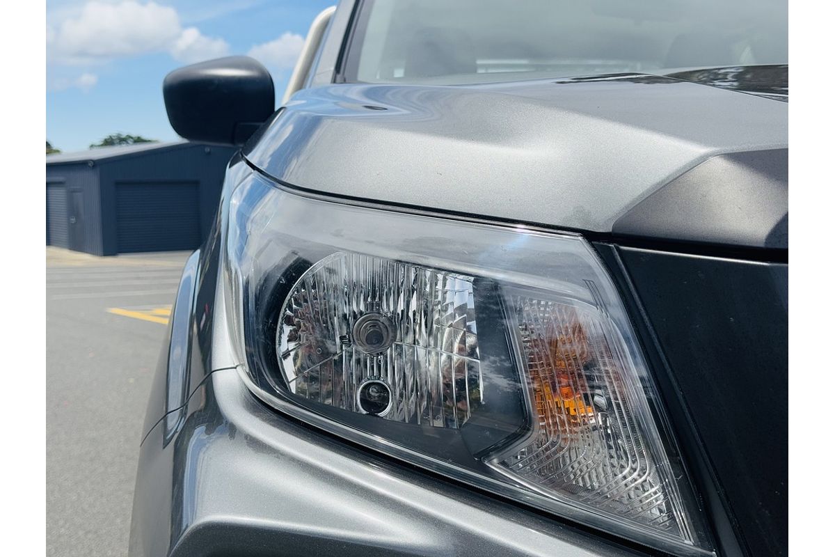 2022 Nissan Navara SL D23 Rear Wheel Drive