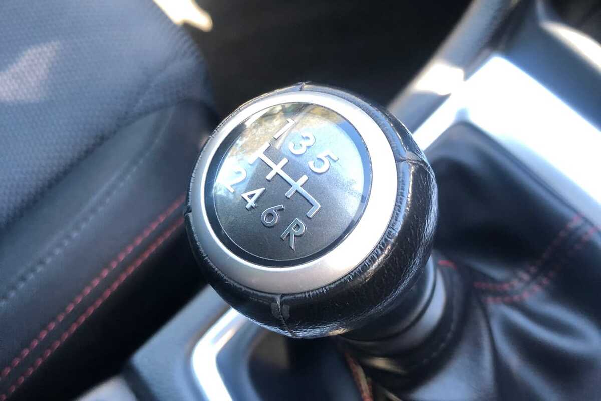 2015 Subaru WRX V1