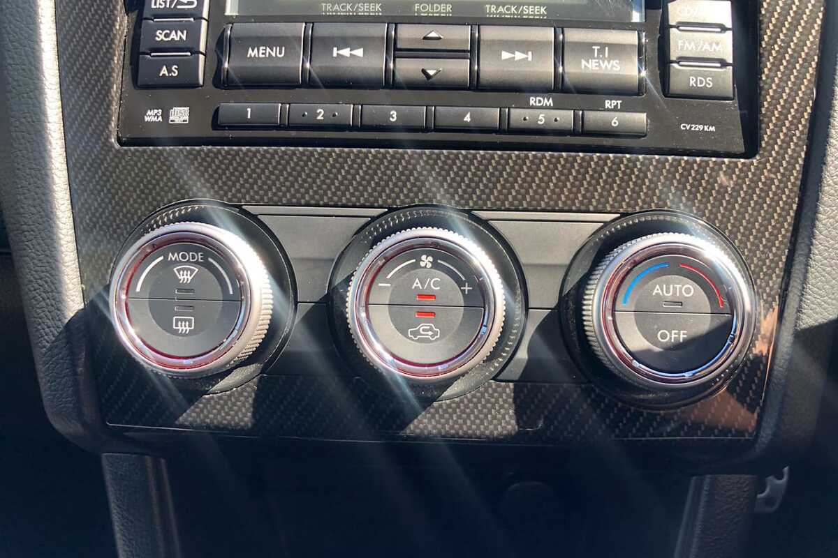 2015 Subaru WRX V1