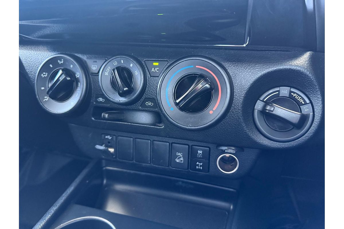 2021 Toyota Hilux SR GUN126R 4X4