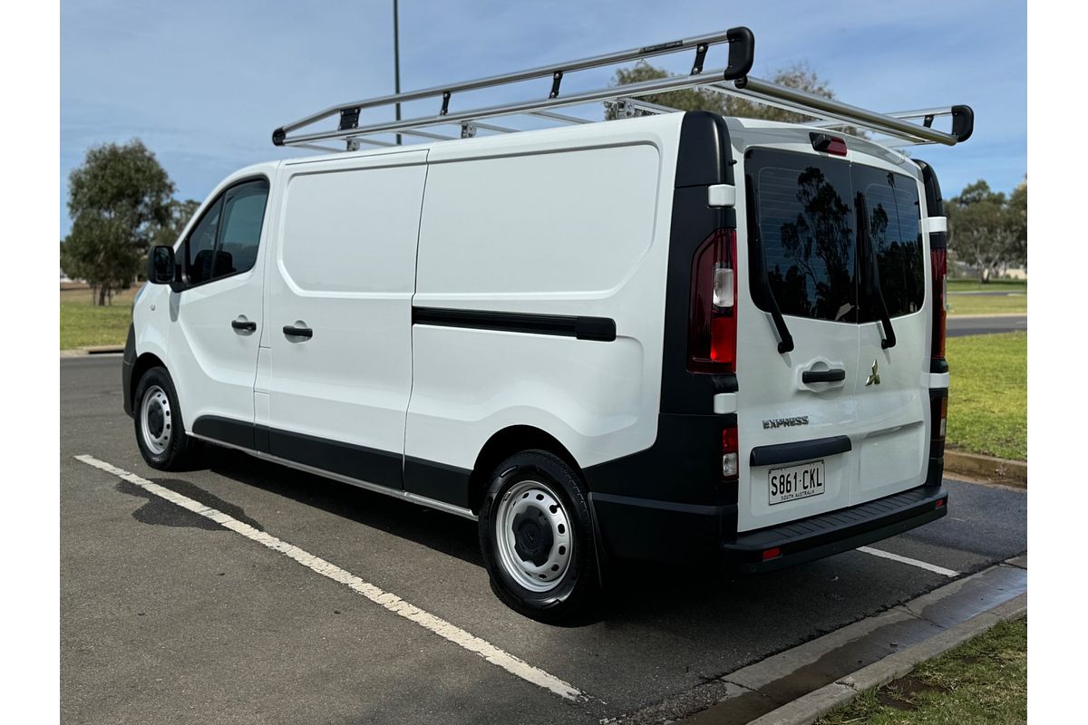 2020 Mitsubishi Express GLX SN