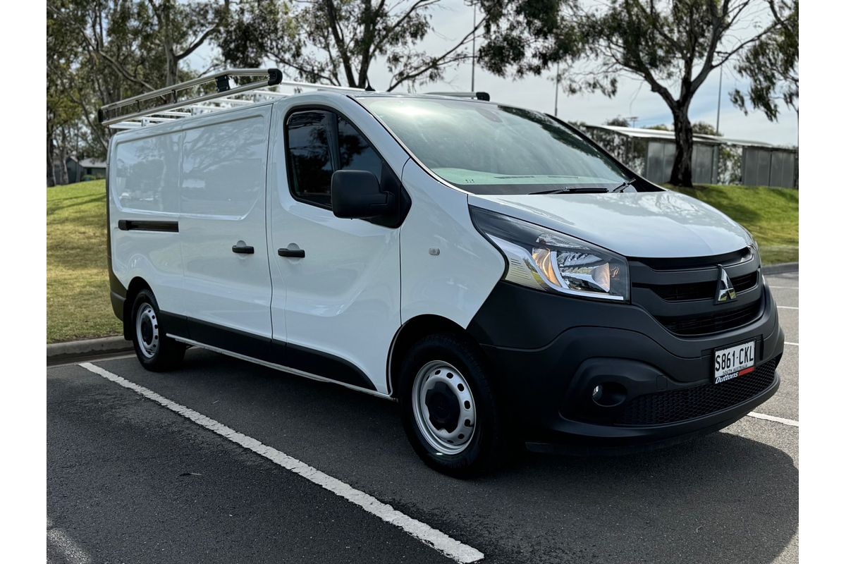 2020 Mitsubishi Express GLX SN SWB
