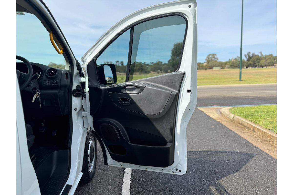 2020 Mitsubishi Express GLX SN SWB