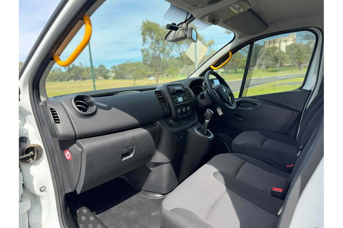2020 Mitsubishi Express GLX SN SWB