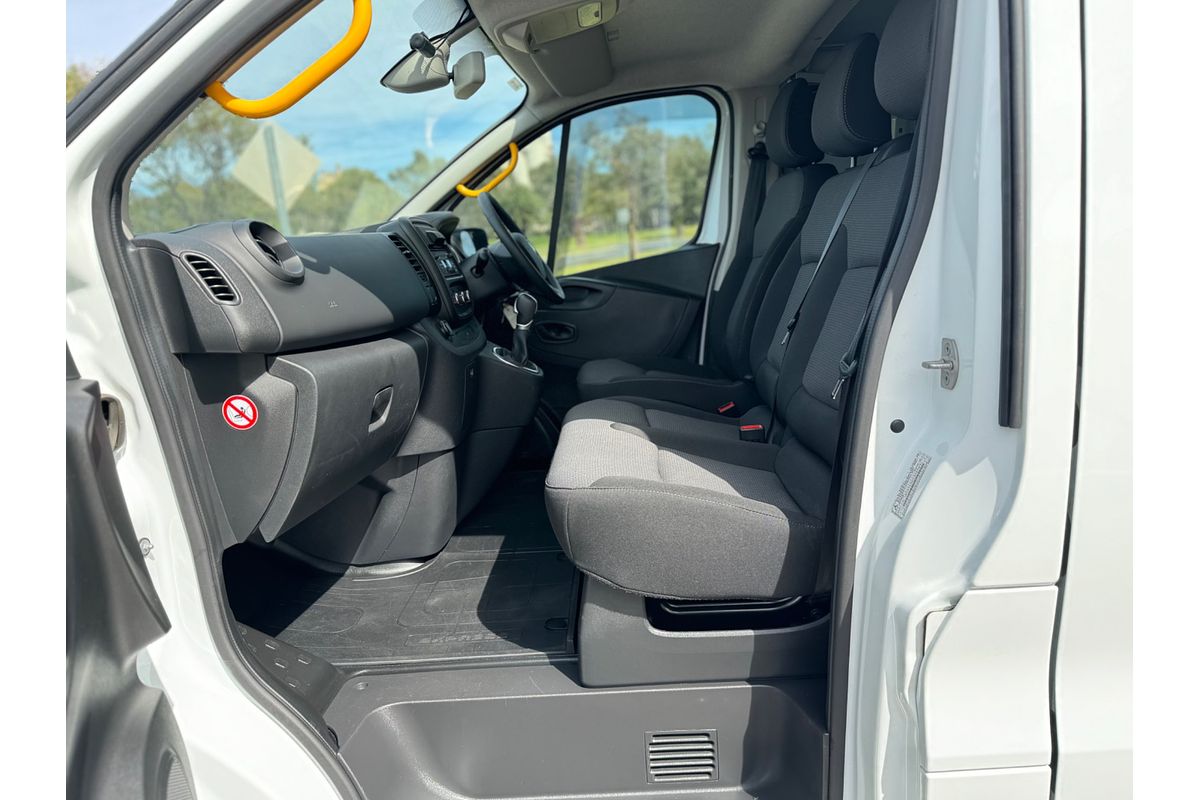 2020 Mitsubishi Express GLX SN SWB