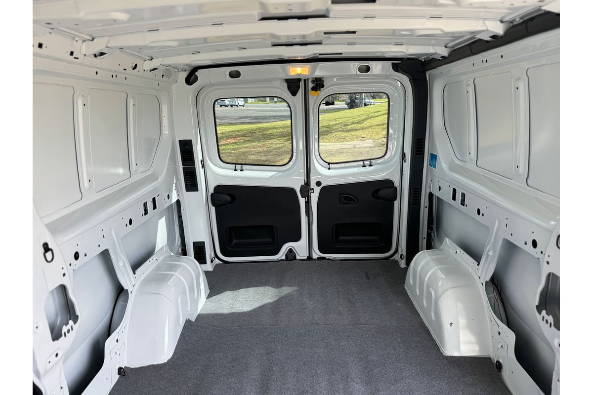 2020 Mitsubishi Express GLX SN SWB