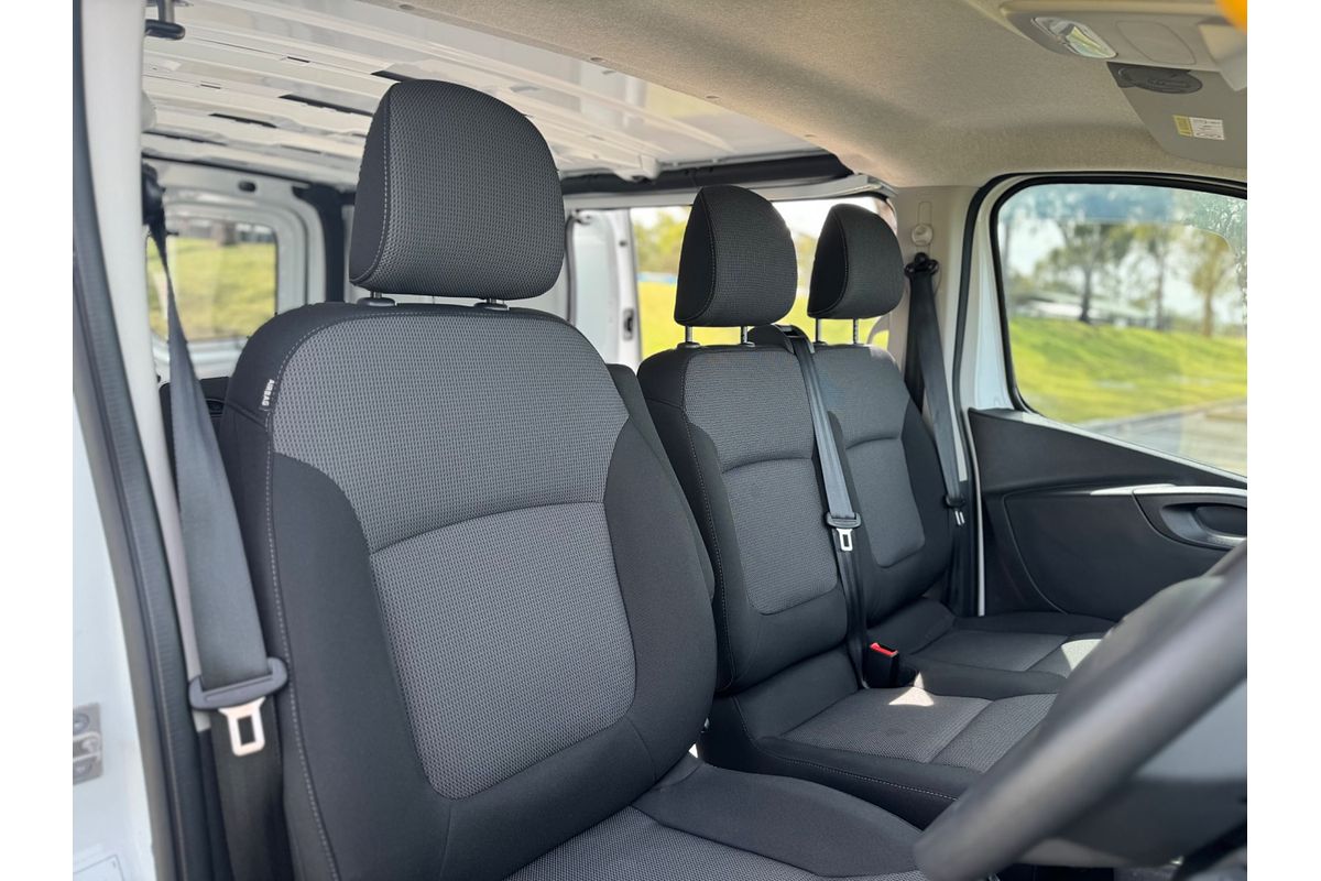 2020 Mitsubishi Express GLX SN SWB