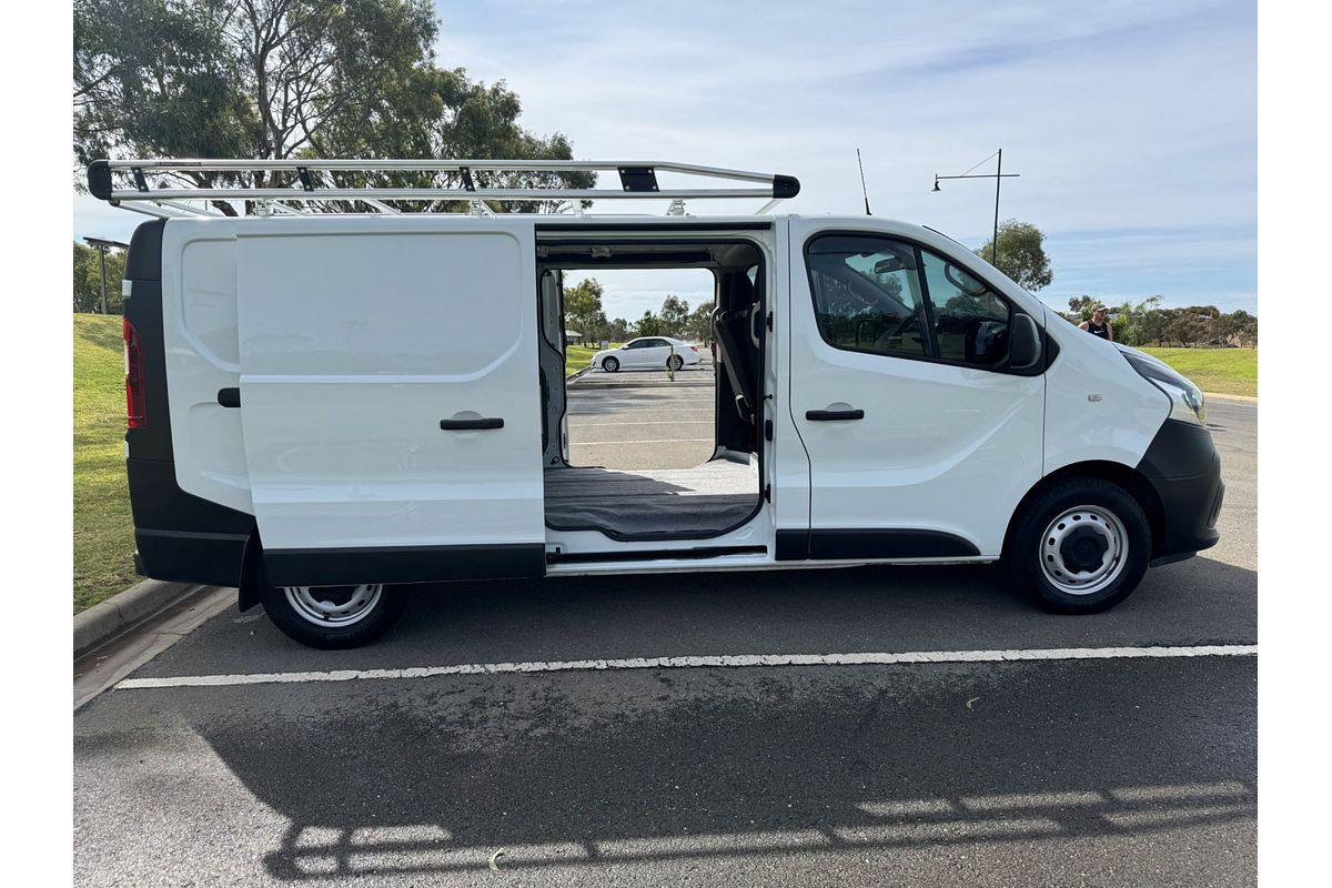 2020 Mitsubishi Express GLX SN SWB