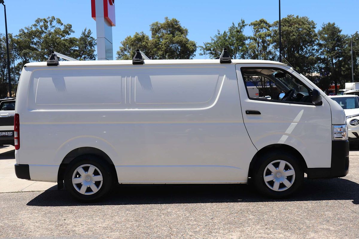 2017 Toyota Hiace KDH201R