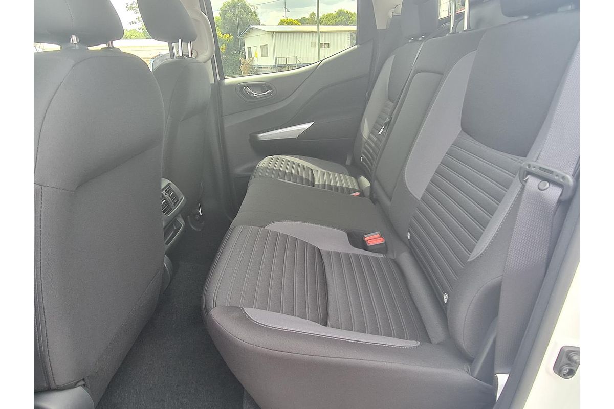 2024 Nissan Navara ST D23 4X4