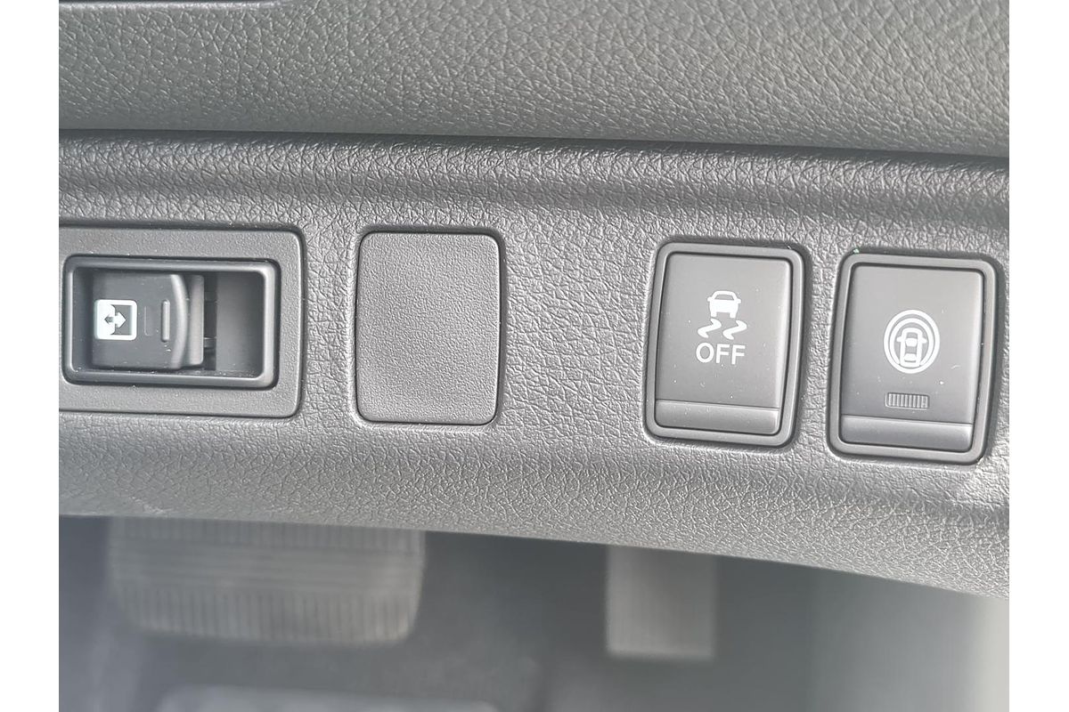 2024 Nissan Navara ST D23 4X4