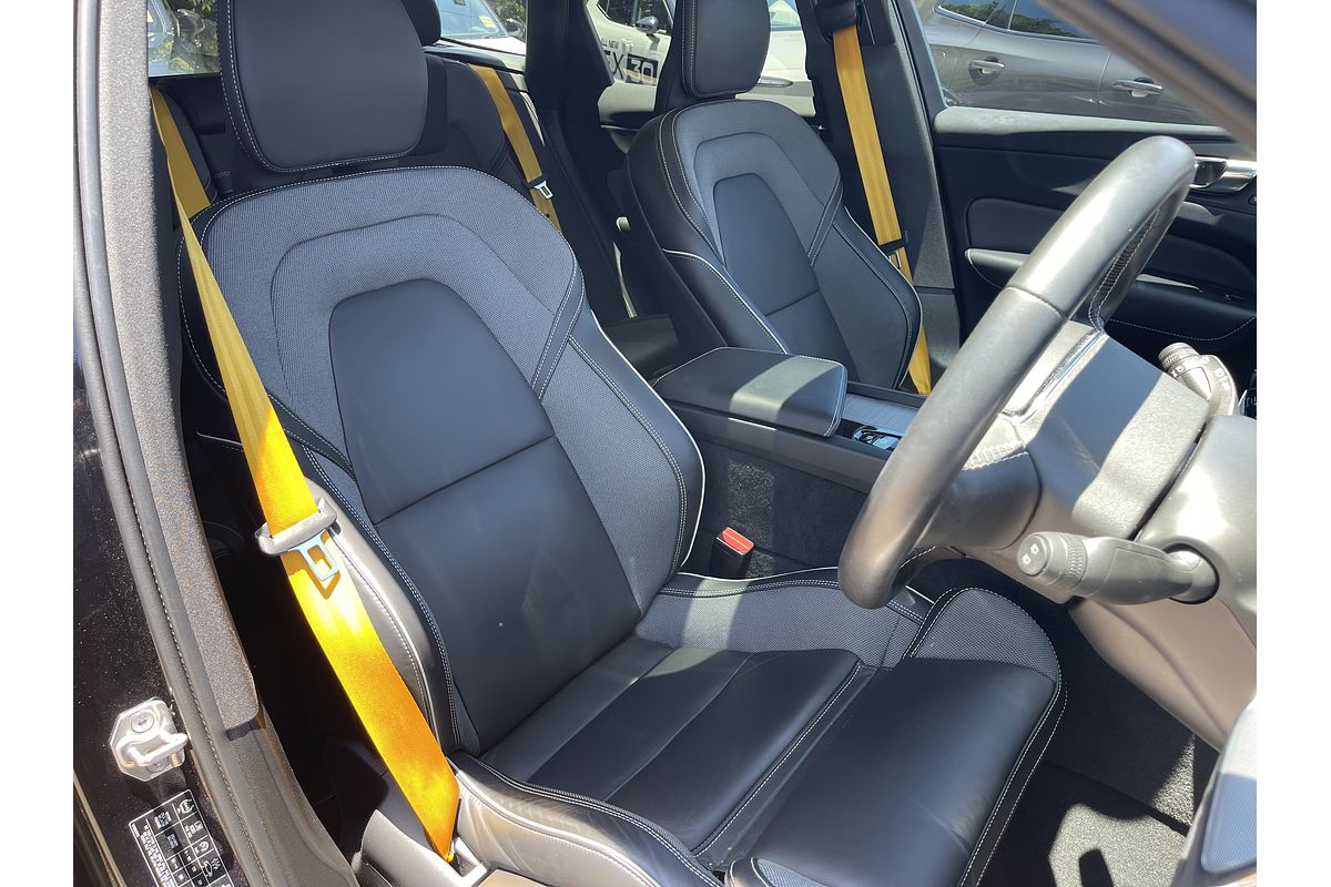 2021 Volvo XC60 T8 Polestar