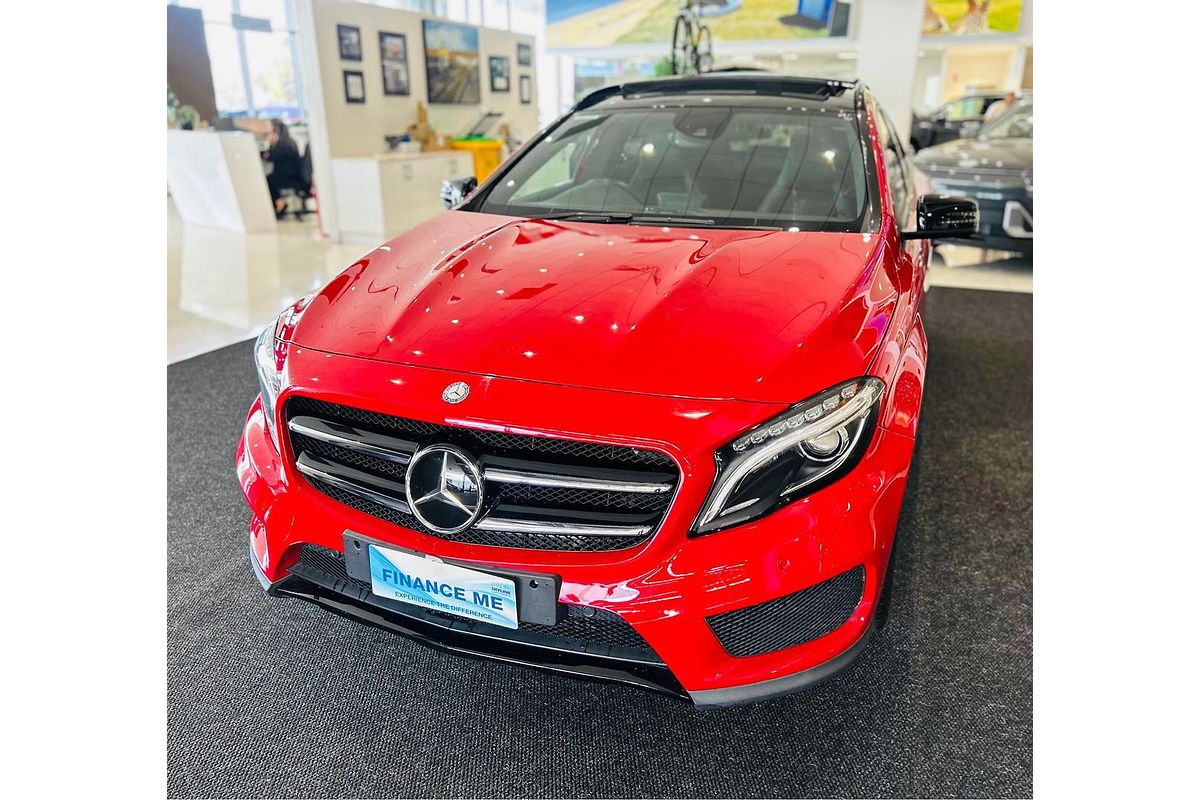 2015 Mercedes-Benz GLA-Class GLA250 X156