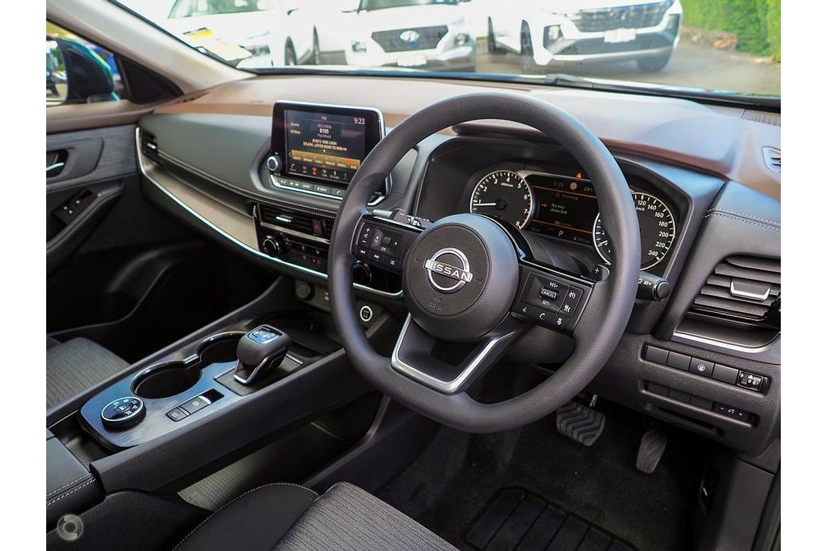 2024 Nissan X-TRAIL ST T33