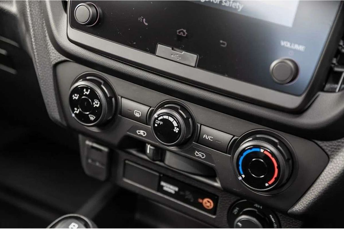 2024 Isuzu D-MAX SX 4X4