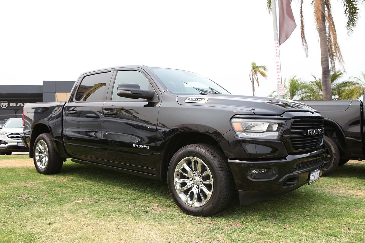 2023 RAM 1500 Laramie Sport RamBox DT 4X4 SWB