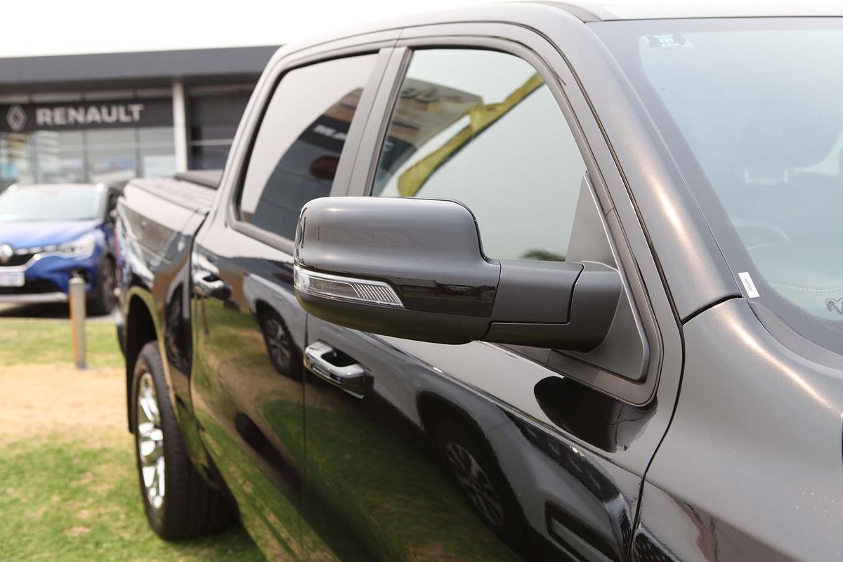 2023 RAM 1500 Laramie Sport RamBox DT 4X4 SWB