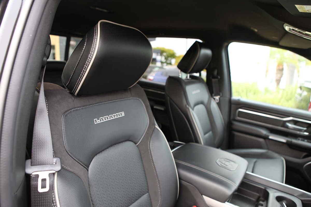 2023 RAM 1500 Laramie Sport RamBox DT 4X4 SWB