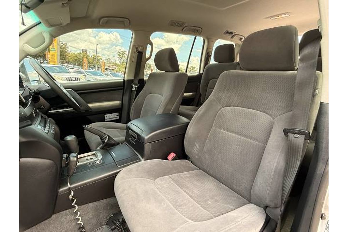 2012 Toyota Landcruiser GXL VDJ200R